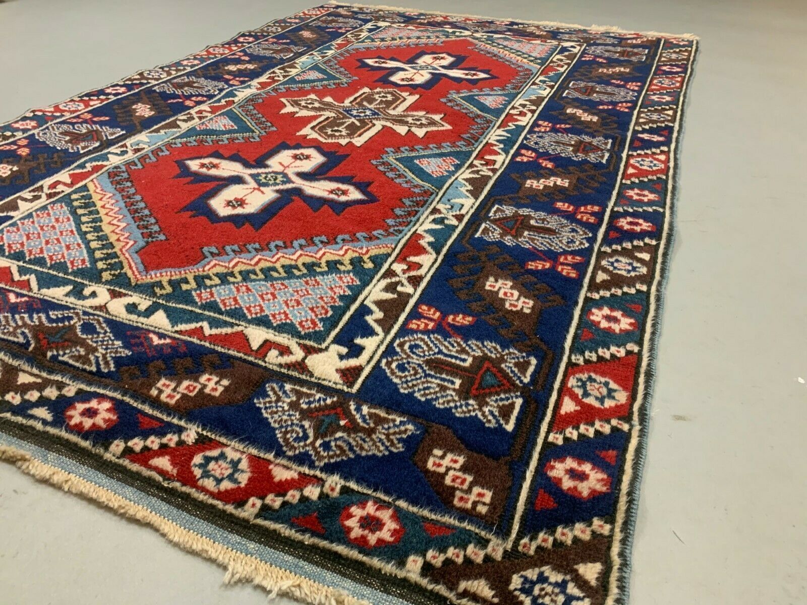 photo furniture Turkish Tribal Rug Veg Dye 195x128 Cm Turkish Carpet