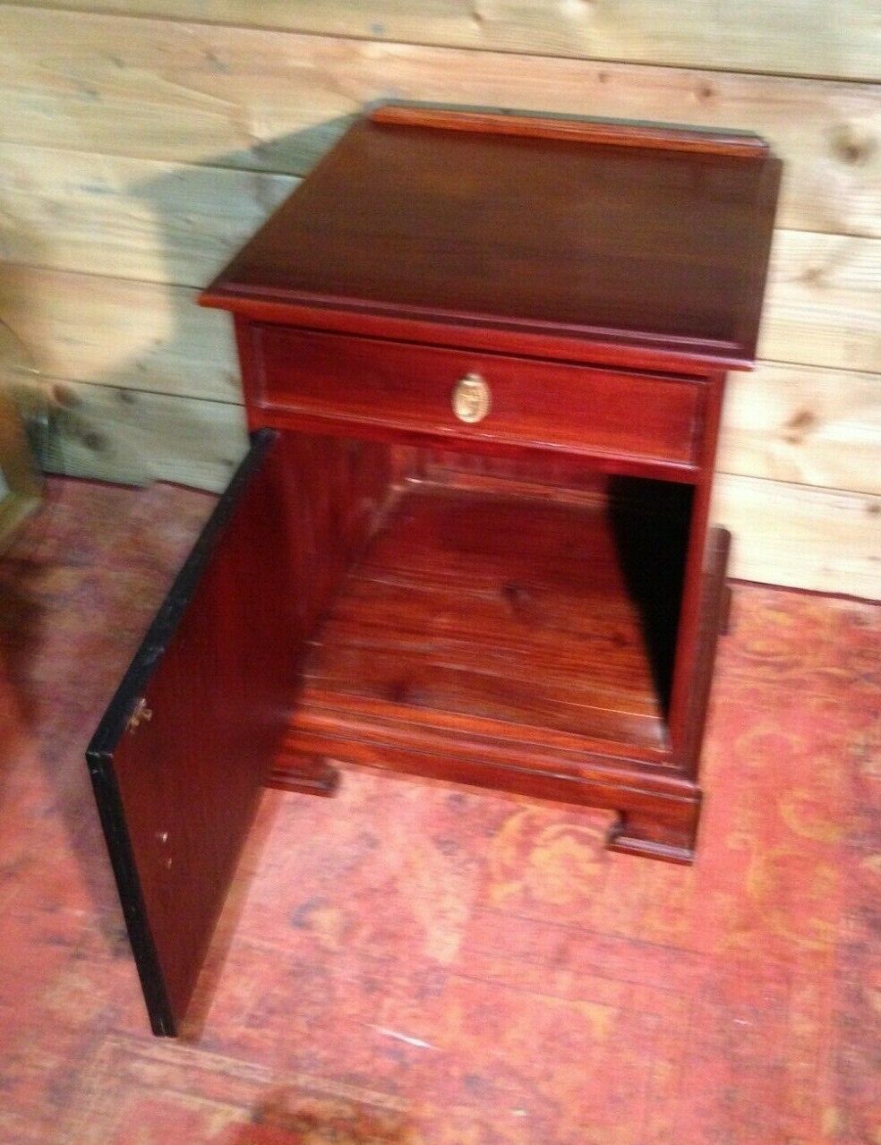 Vintage Solid Mahogany Bedside Cabinet / Bedside Table photo vinterior