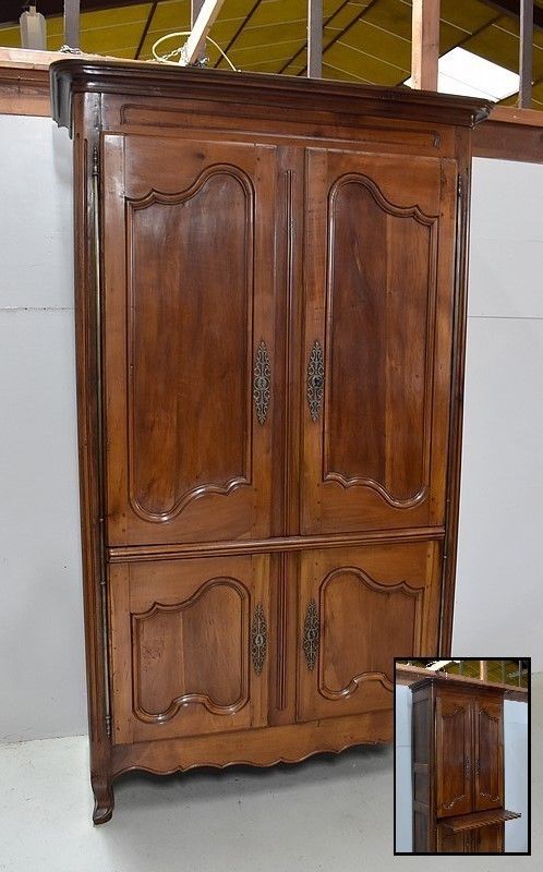 Important Four Regional Property Doors, In Cherry Roux, Louis XV Period, Late 18th Century