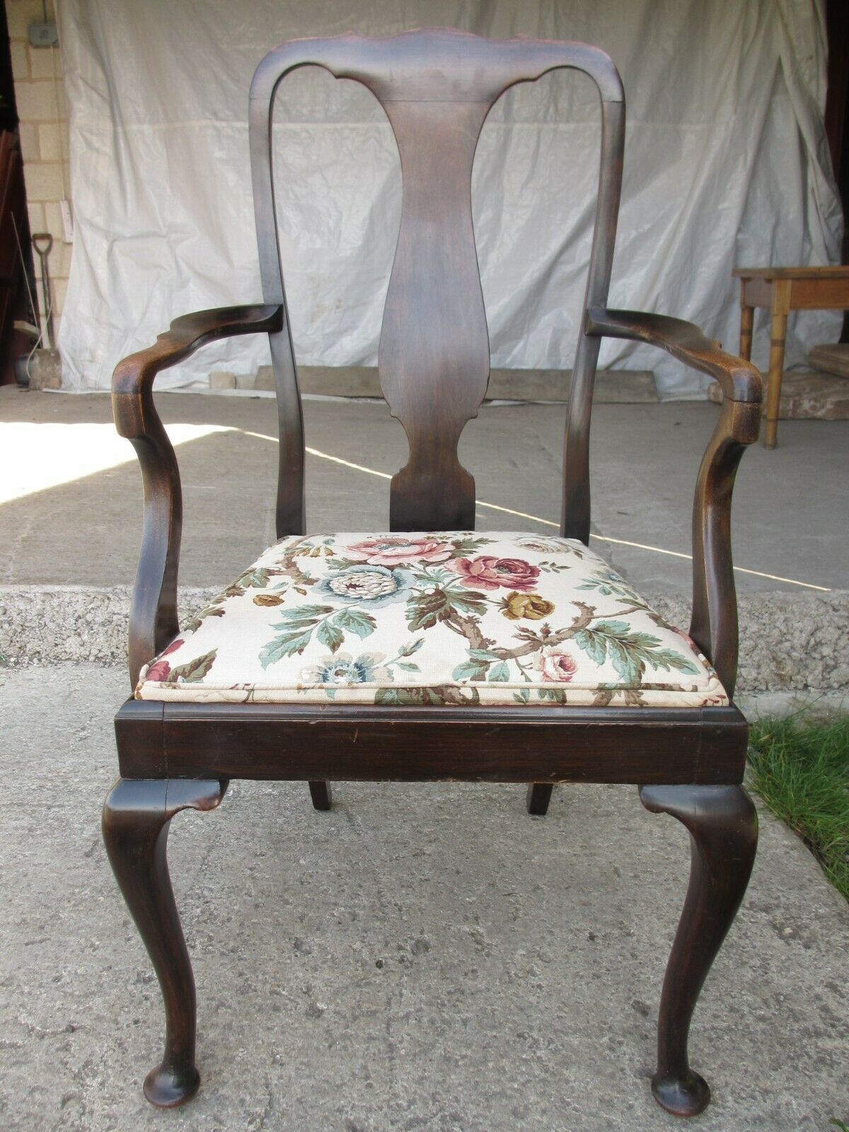 19th Century Mahogany Vase Splat Back Carver Arm Chair