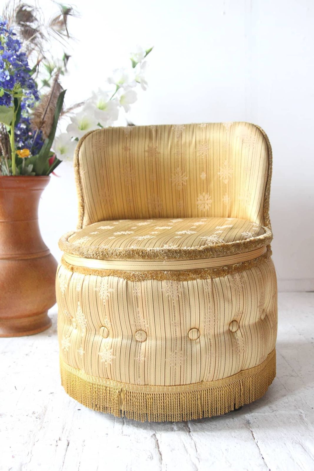 Vintage Bedroom Chair Mustard photo 398.0