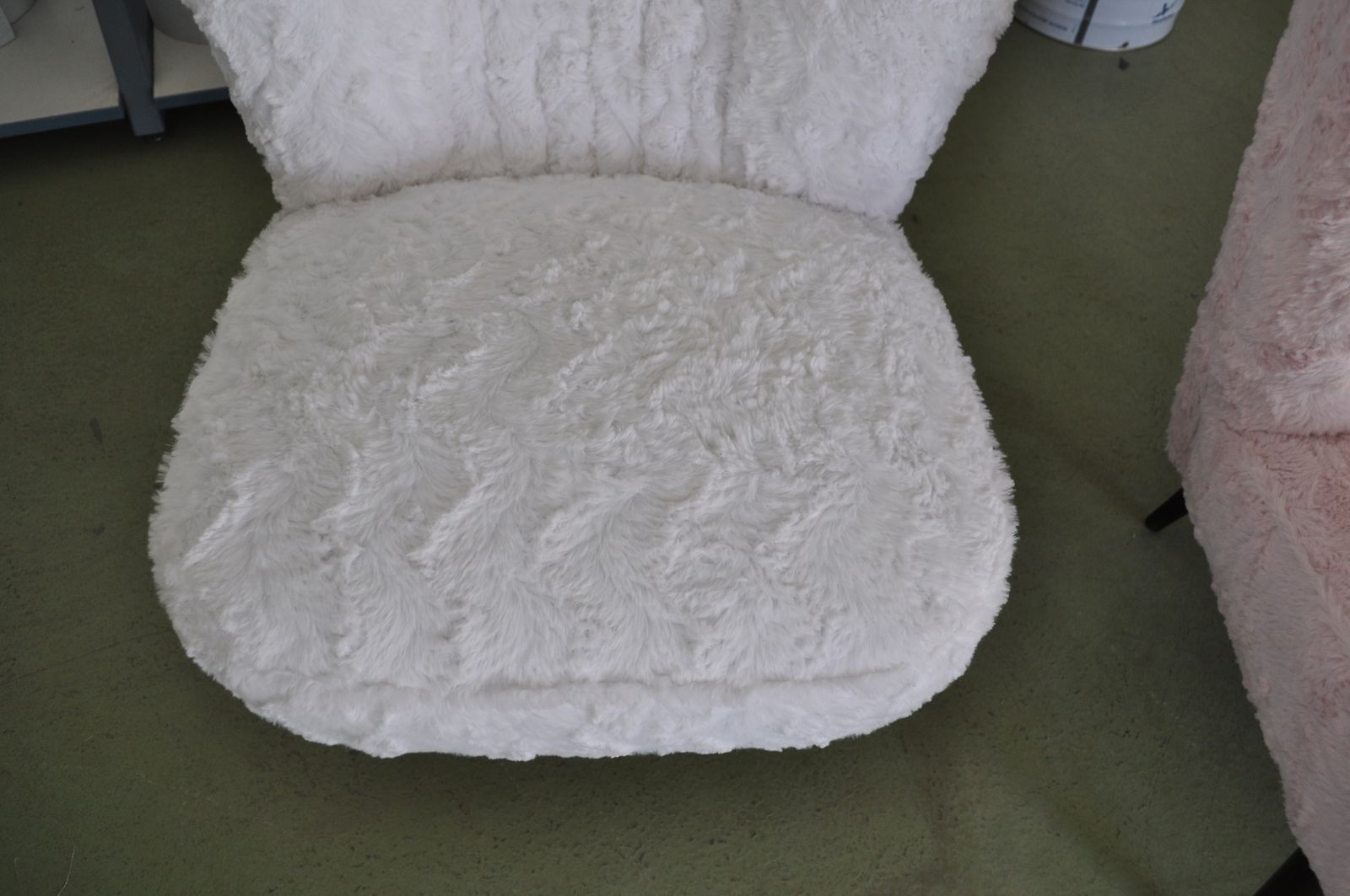 Pair Of Cocktail Chairs White Faux Fur photo vinterior