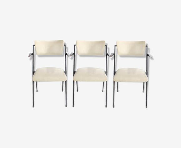 White Chairs By Pyramid Wim Rietveld For Ahrend De Cirkel, 1964, Set Of 3
