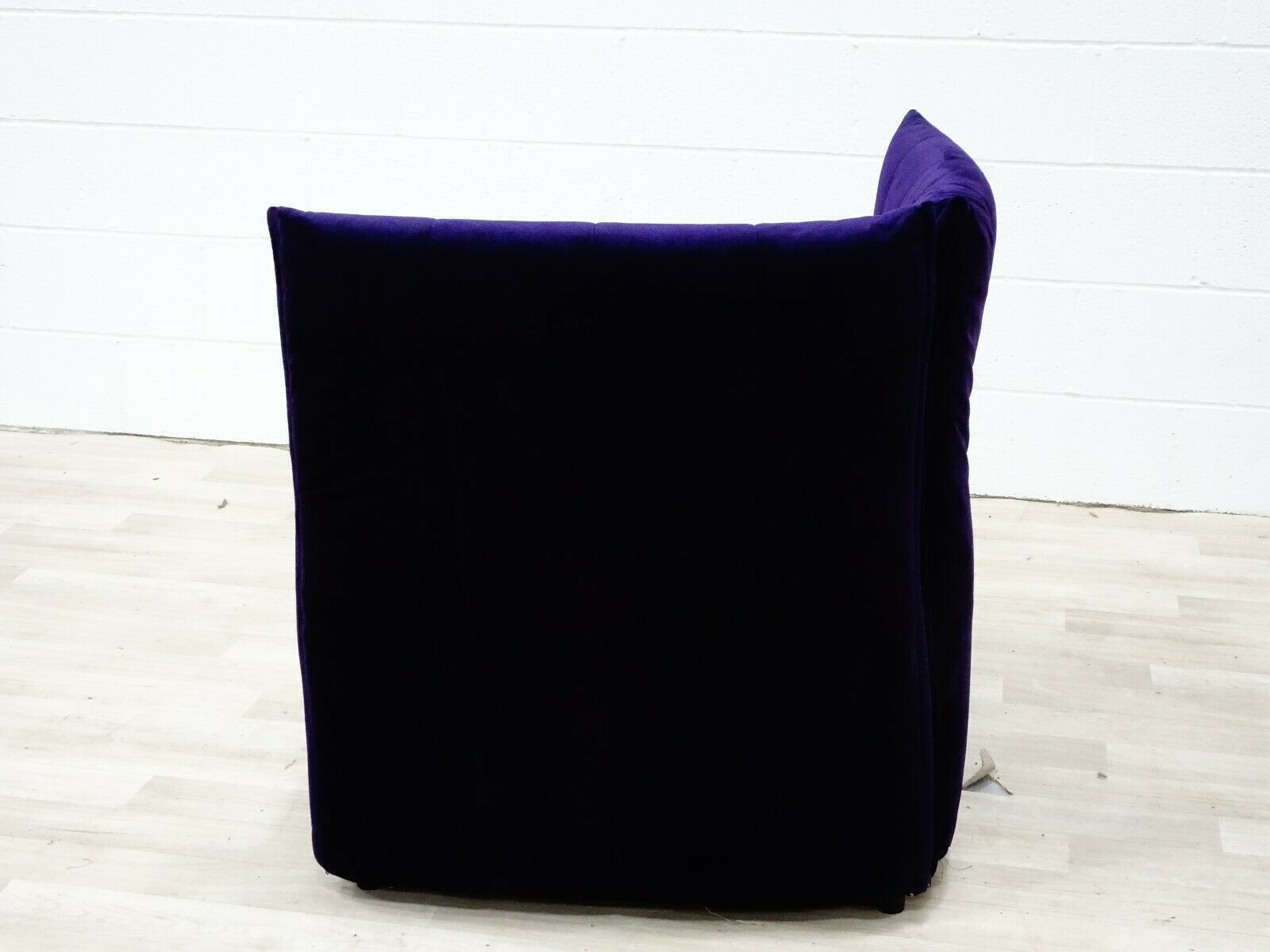 Furniture Stunning Rare Bb Italia Baia Corner And Chair In Purple Velvet photo
