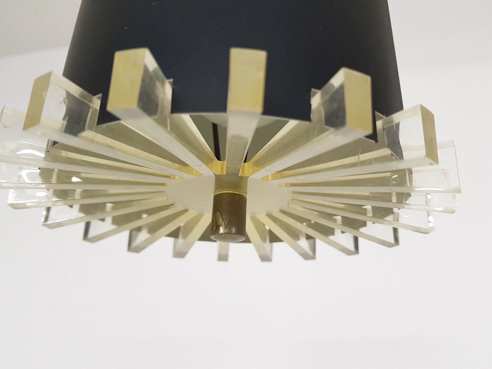 Kleine Mid Century Hanglamp, Toegeschreven Aan Raak, Nederland, Ca. Jaren 1960 photo buy