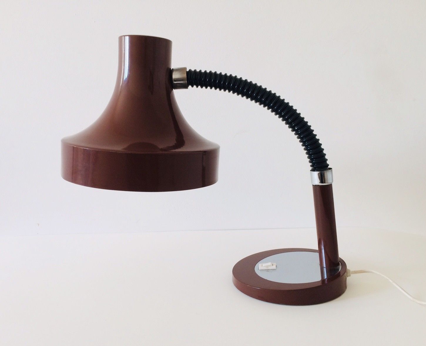 Mid Century Modern Bureaulamp Uit De Jaren 1970, Duits Design, Bruine Oversized Kap photo buy