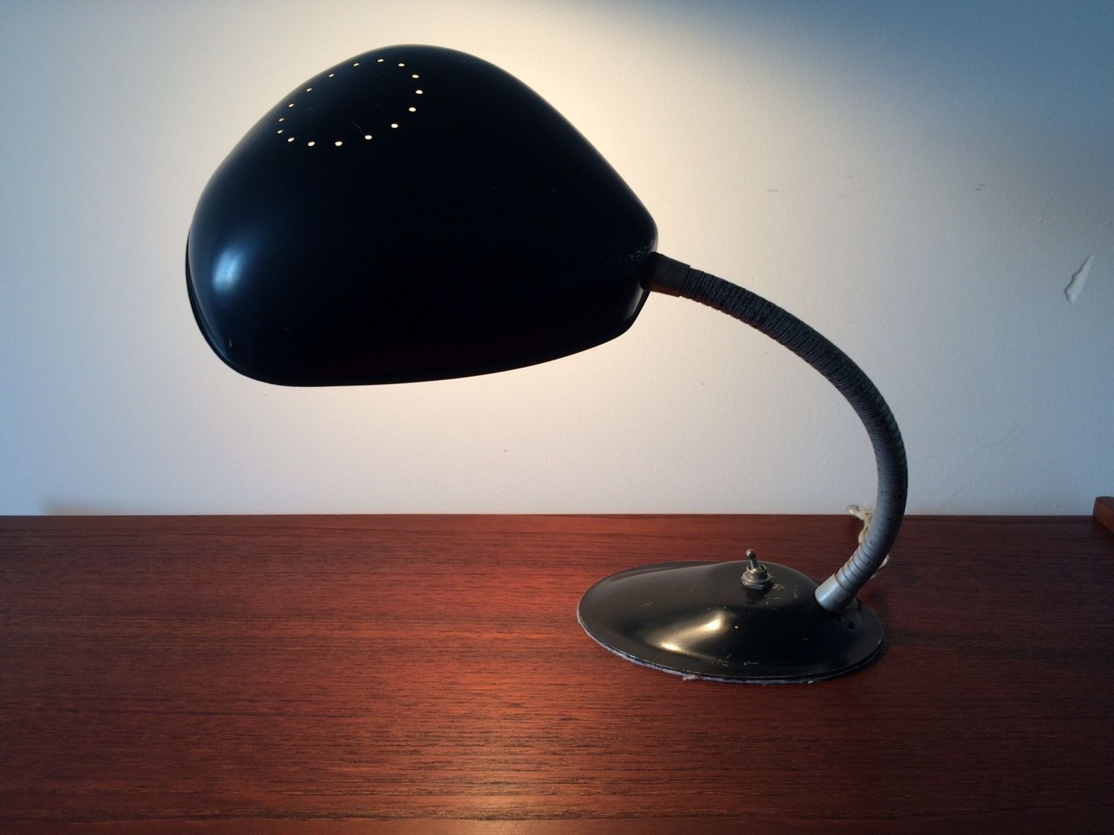 photo for sale Eagle USA Design – Industriële Verstelbare Metalen Bureaulamp, Ca. Jaren 1940