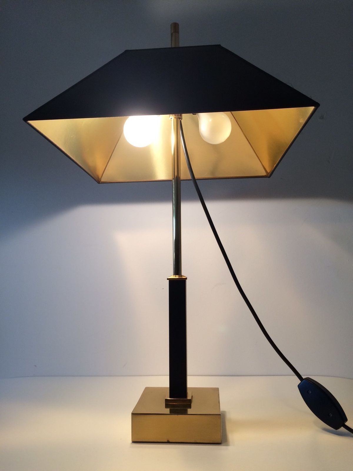 Hollywood Regency Jaren 1980 Deknudt Design Vierkante Messing Tafellamp Voor Maison Jansen photo buy