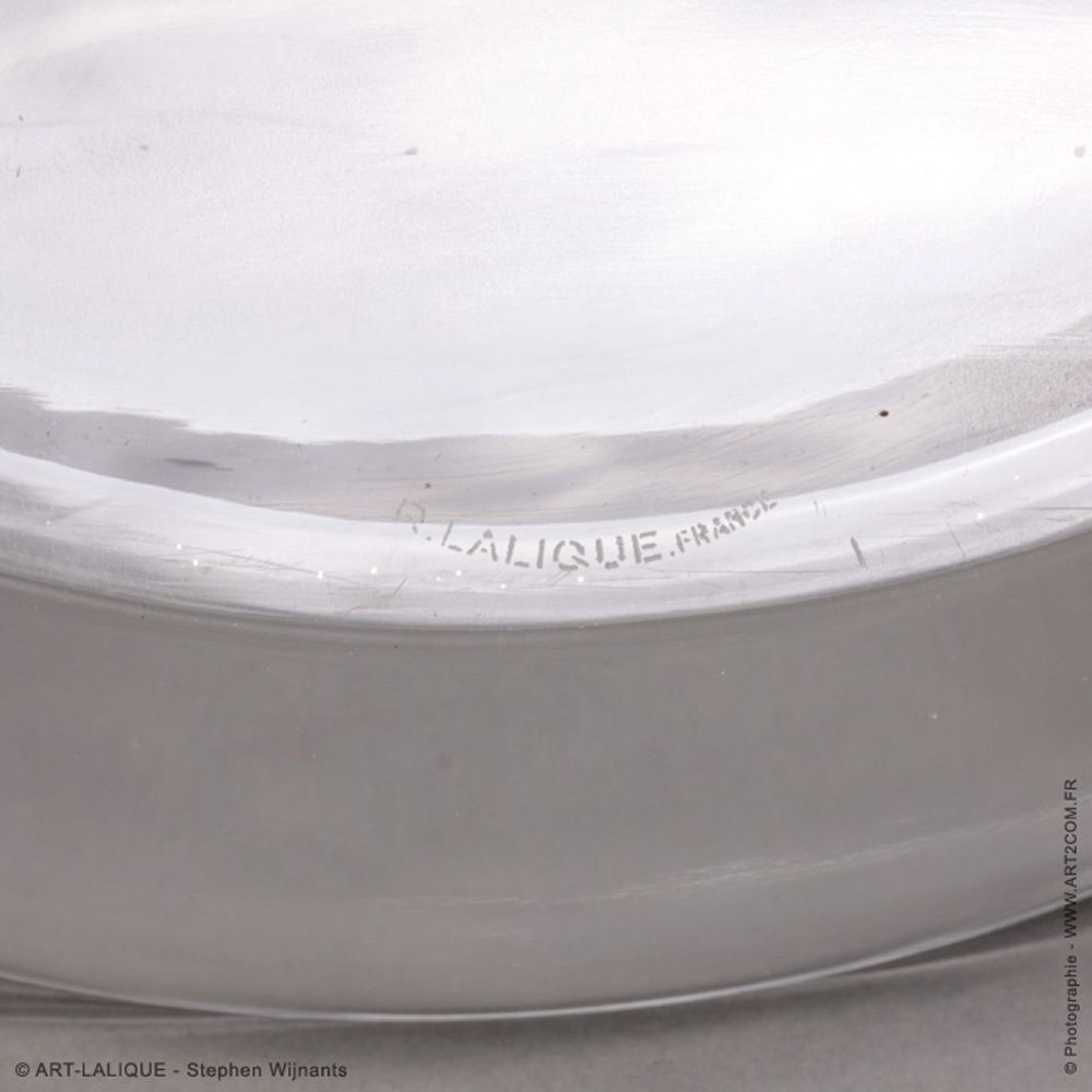 A Sint Hubert Table Center By R.Lalique Made In 1927 photo for sale