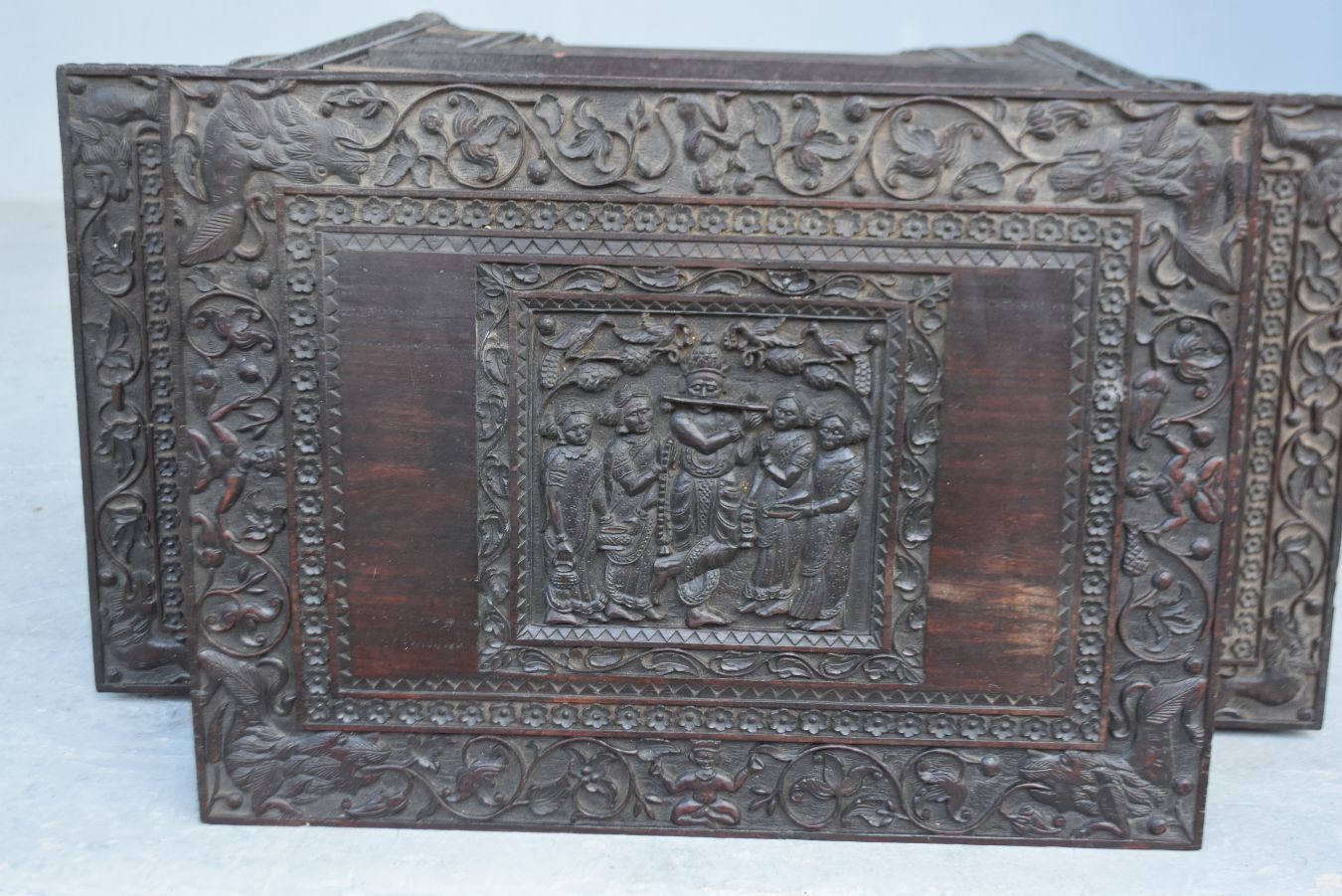 photo vinterior Tea Table End Of Indian Rosewood Sofa Carved Xi Xth 2