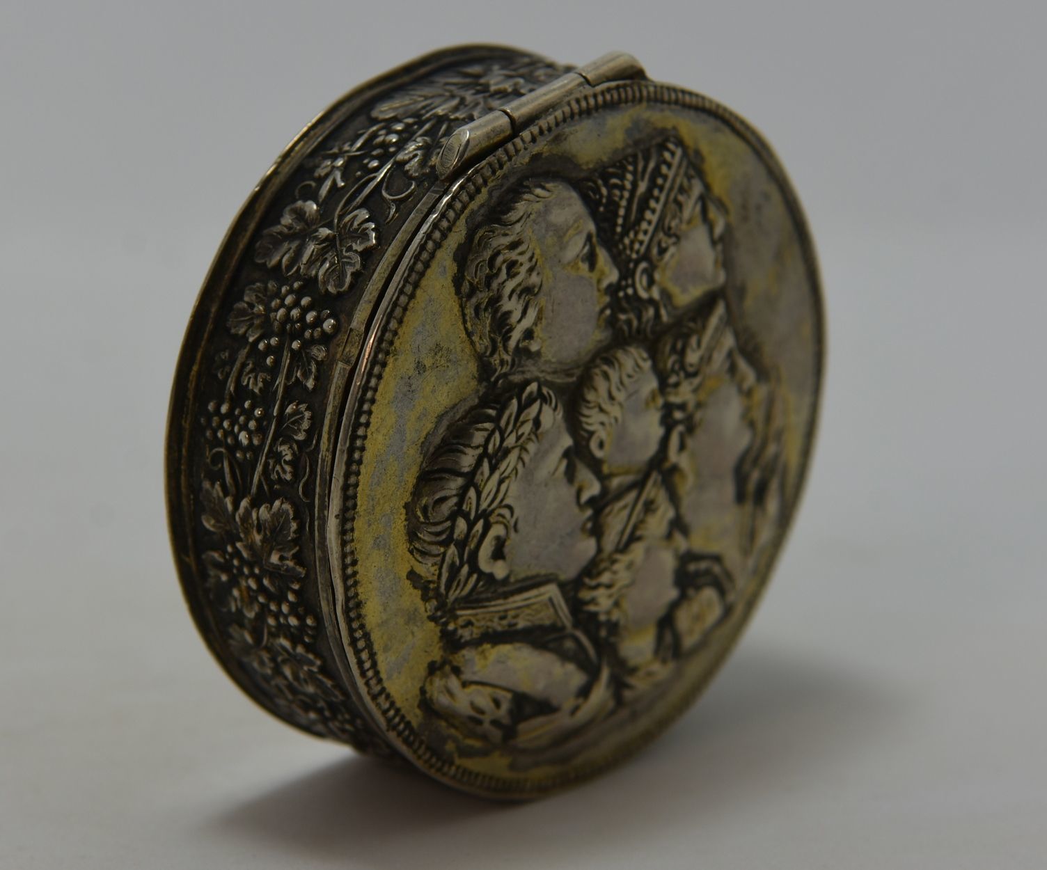 Silver Box And Vermeil Xi Xth Bas Relief Napoleon Bonaparte And Others By Johann S Kurz In Hanau photo Home Decor