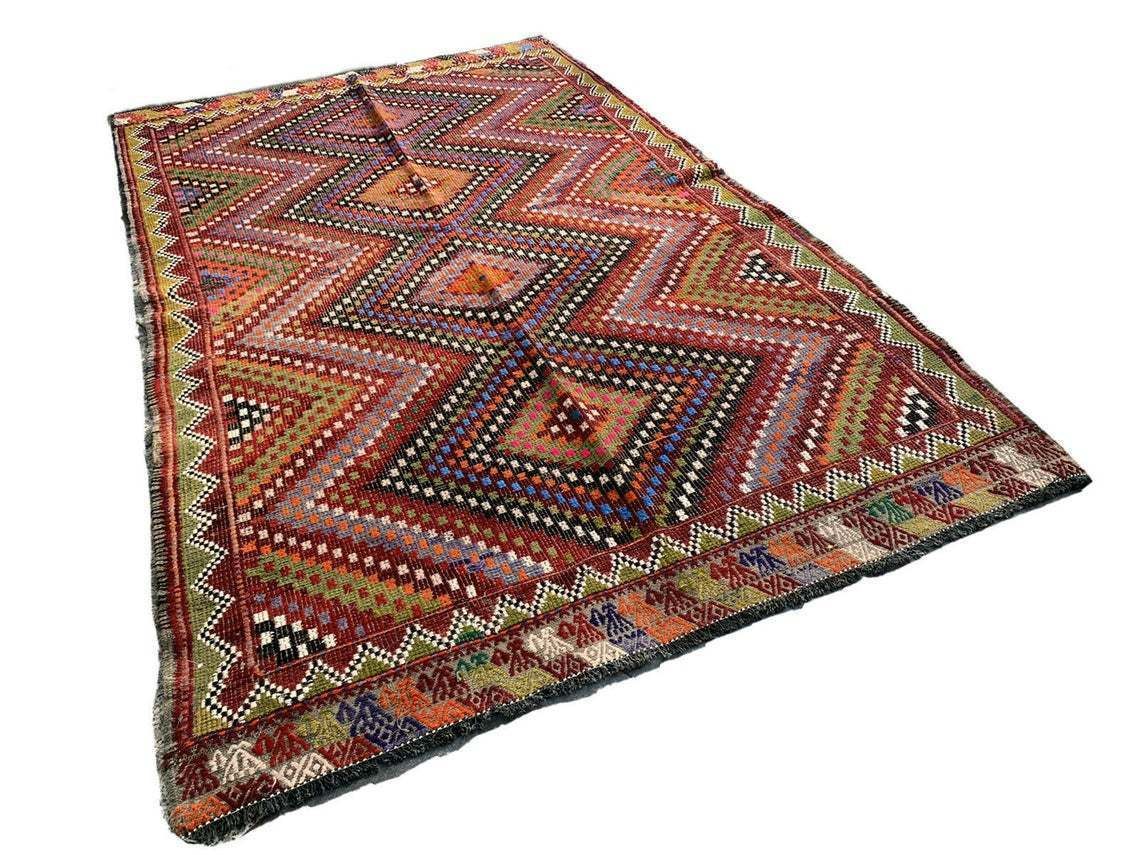 photo furniture Traditional Vintage Turkish Kilim Rug 260x160 Cm