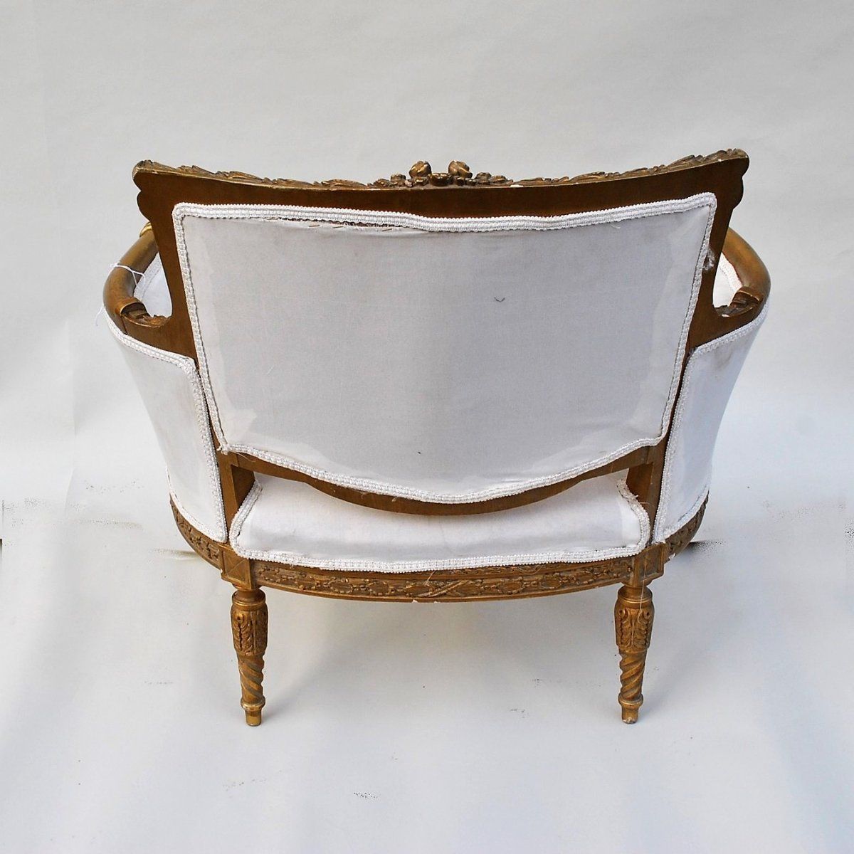 743.0 Marquise In Guilt Wood, Louis XVI Style, 20th Century photo