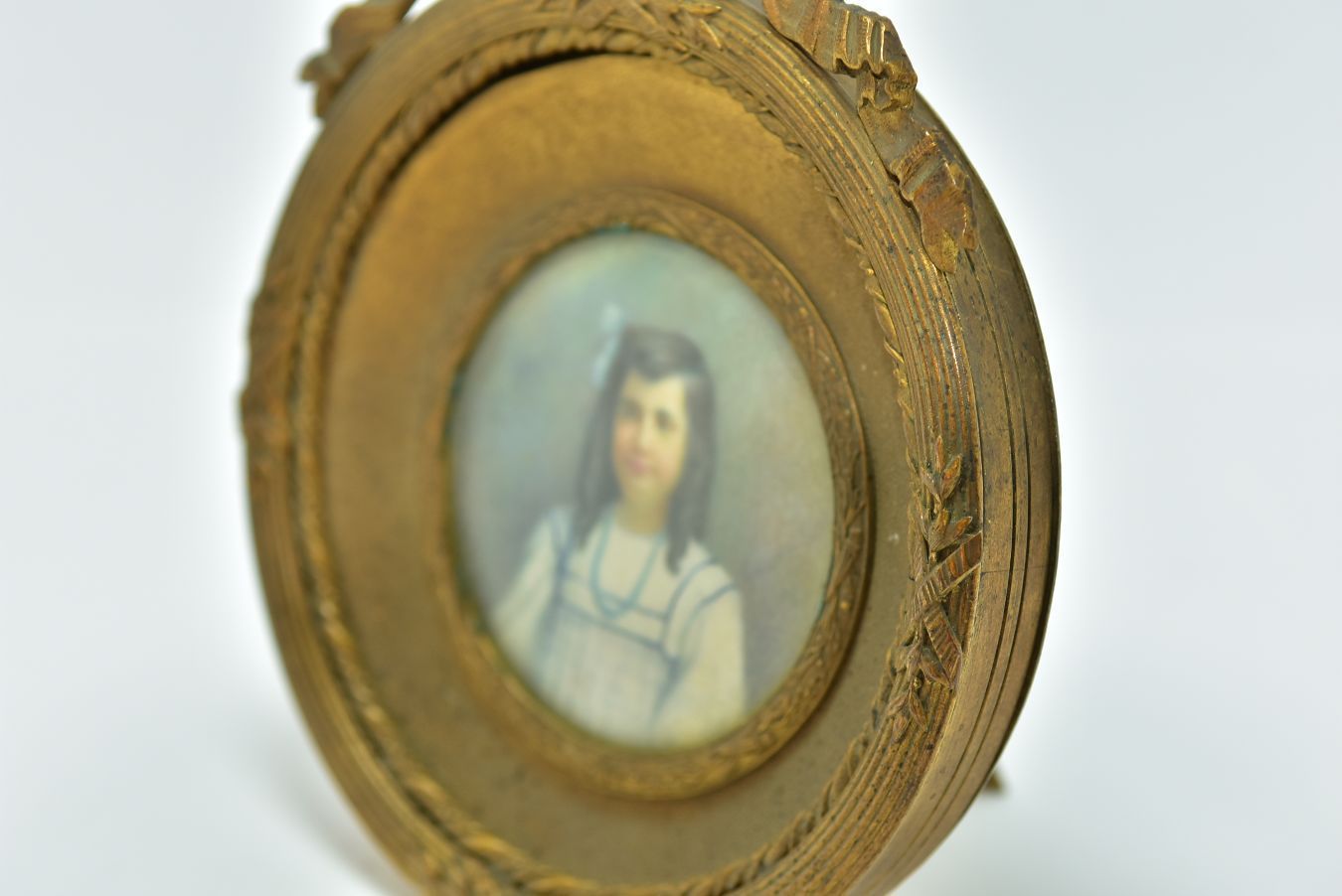 Miniature Portrait In Medallion Young Girl With Brown Curls Gilt Bronze Frame With Ribbons photo 494.0