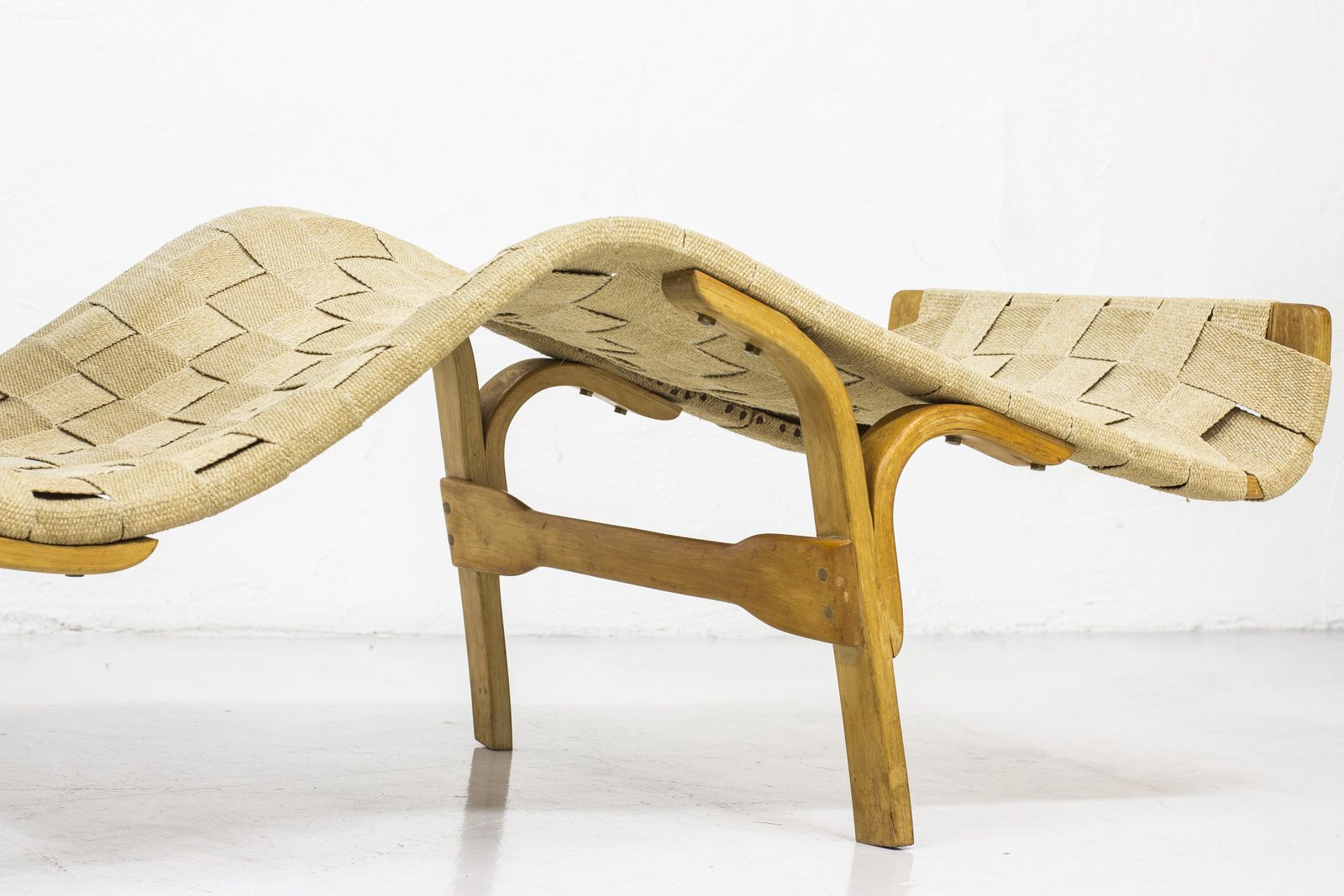 photo buy Chaise Longue In The Manner Of Bruno Mathsson