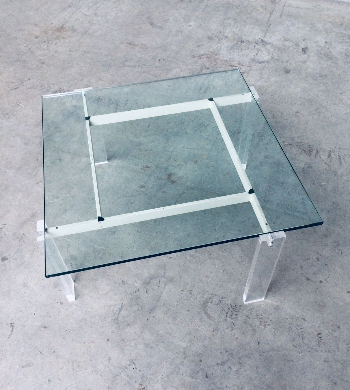 1227.6 Architecturale Deense Design Vierkante Salontafel, Jaren 1960 photo