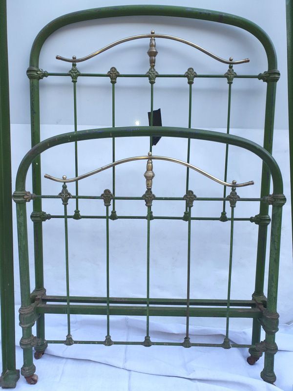 Brass And Iron Single Bed Painted Green photo Furniture