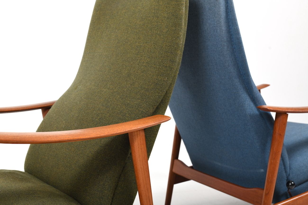 photo vinterior Pair Of Mid Century Danish Reclining Lounge Chairs In Teak