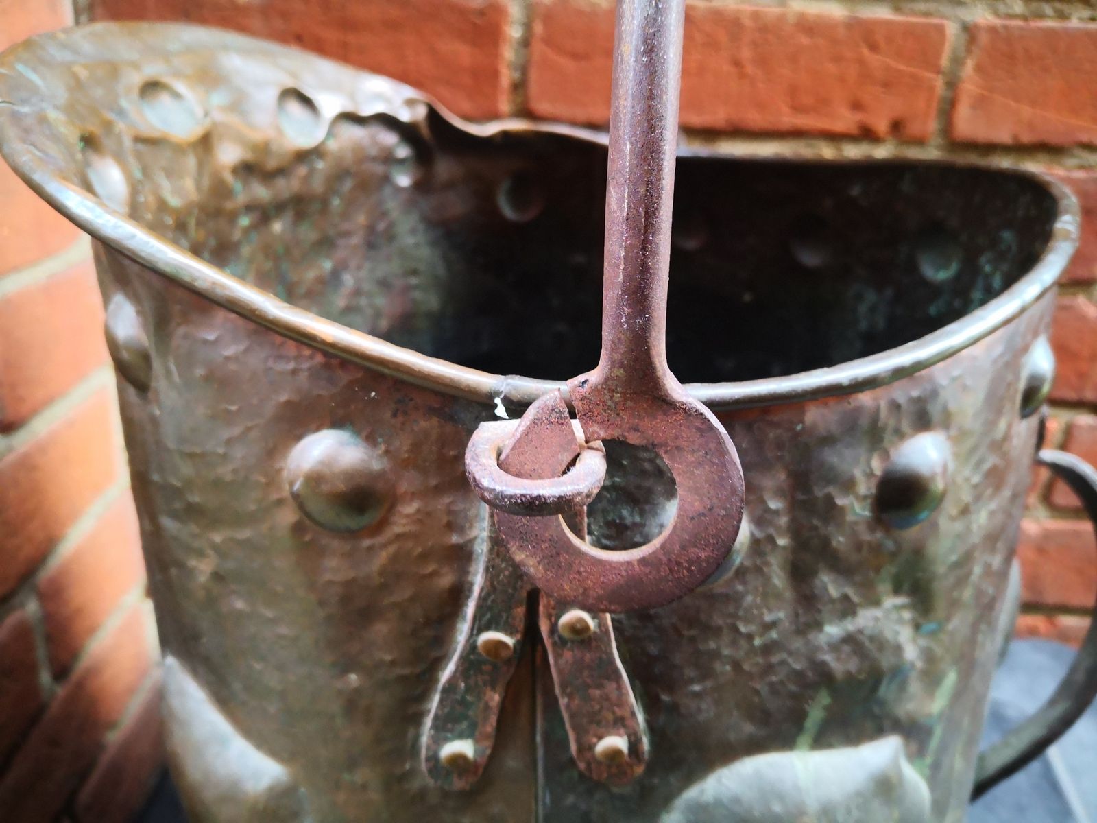 Superb Antique Arts And Crafts Art Nouveau Beaten Copper Coal Bucket photo vinterior