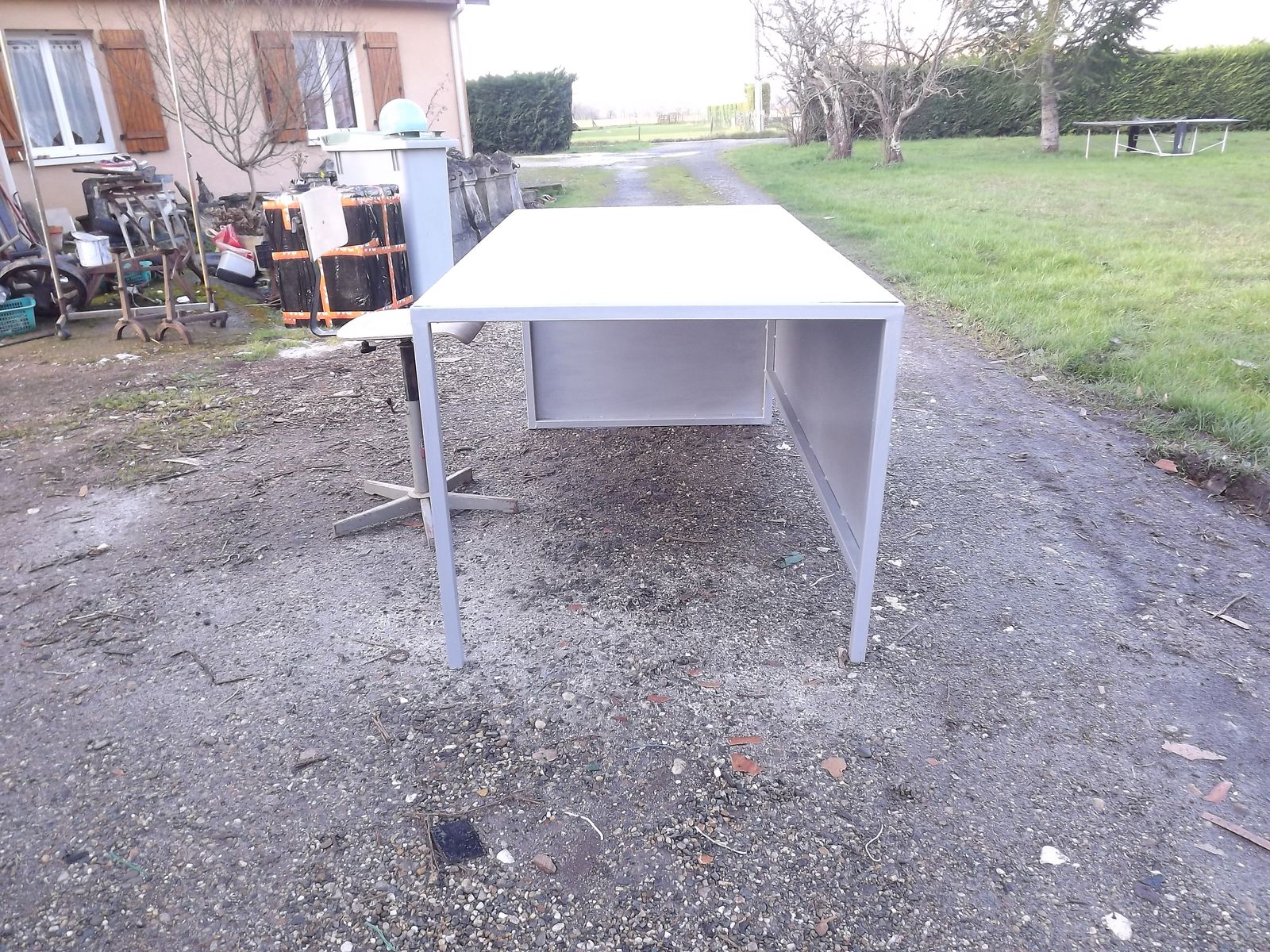 Industrial Iron Desk And Chair photo 517.08