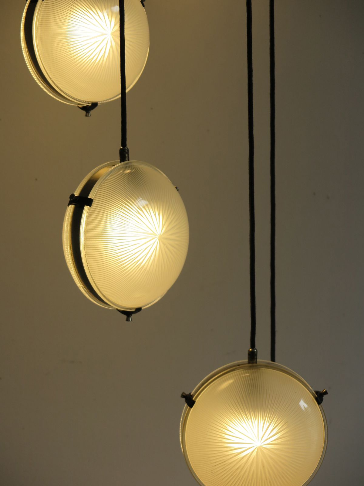 Sergio Mazza For Artemide Italian Glass And Brass Pendant Lamp, 1960s photo Lighting