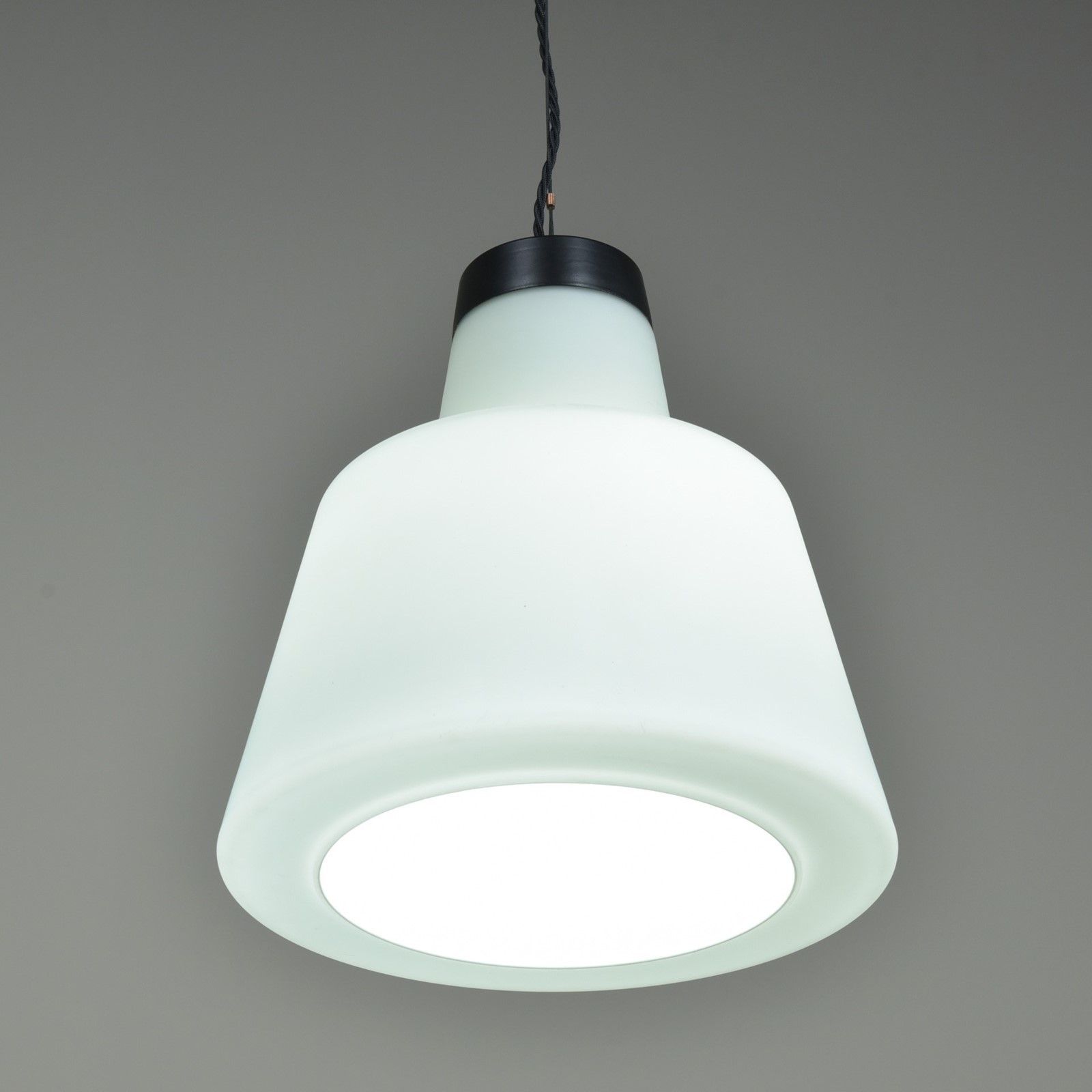 photo furniture Stepped Conical Opaline Lights
