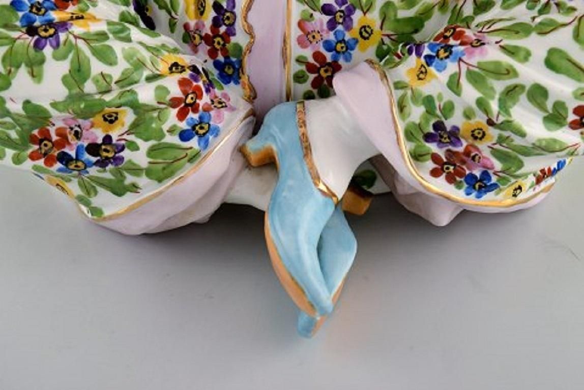 Large, Rare, Antique Meissen Pogade In Hand Painted Porcelain, Late 19th Century photo vintage