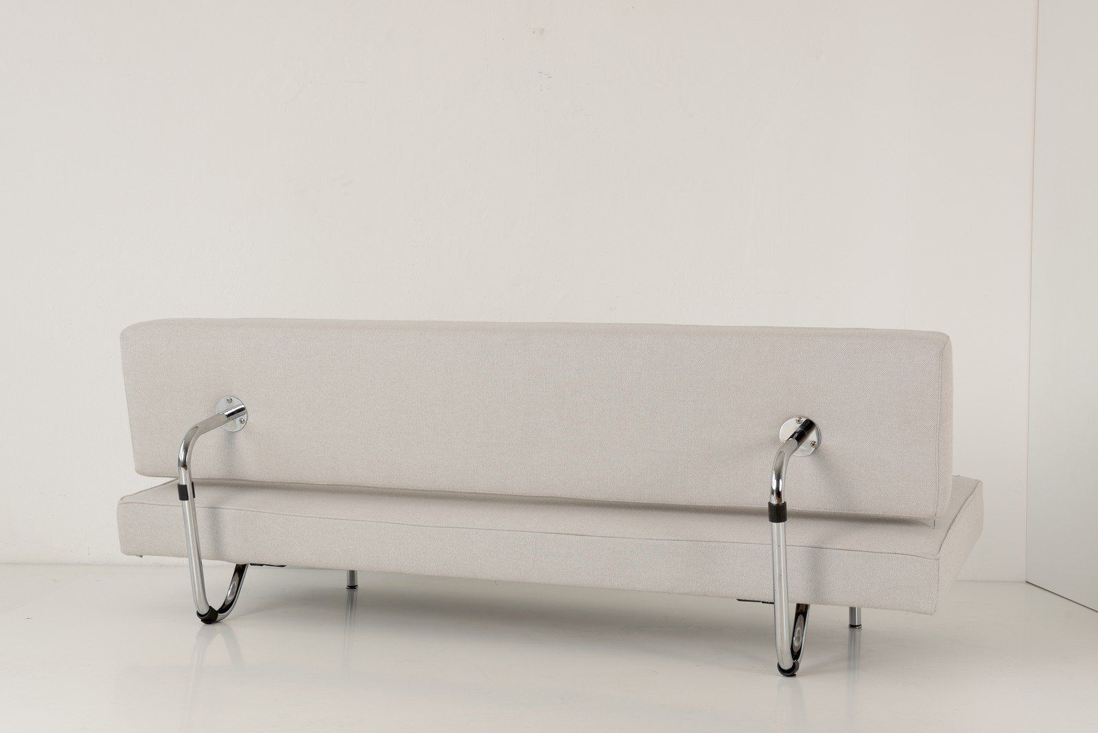 Swiss Light Grey Daybed By Ambühler For Standardform, 1990s photo buy