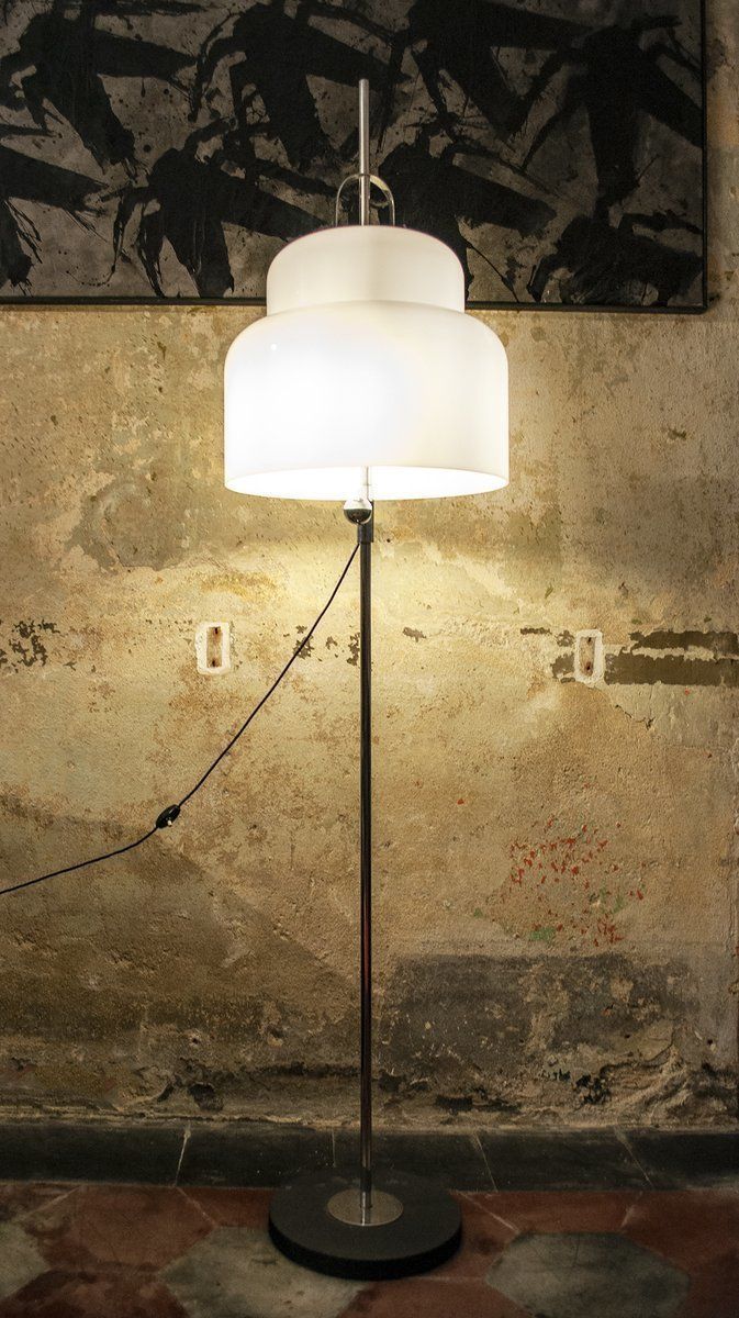 Vintage Space Age Italiaanse Vloerlamp, Jaren 1970 photo furniture