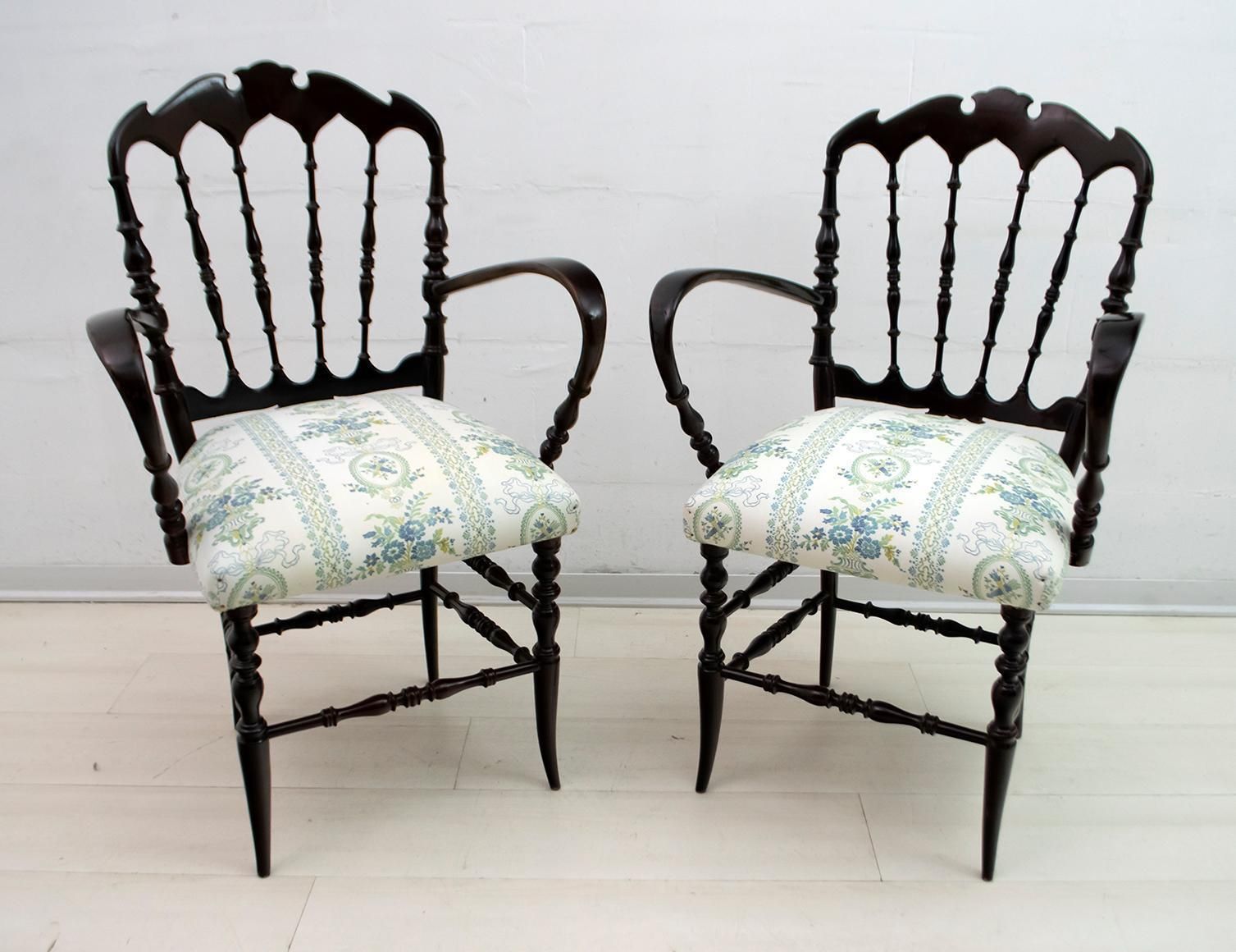 Furniture Pair Of Giuseppe Gaetano Descalzi Midcentury Italian Chiavari Armchairs, 1950s photo