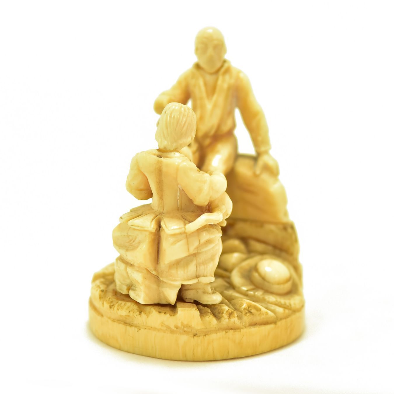 Group Of Characters The Dad The Mom And The Child Xi Xth photo furniture