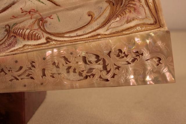 Mother Of Pearl And Painted Silk Fan, Xi Xth Century photo 1412.0