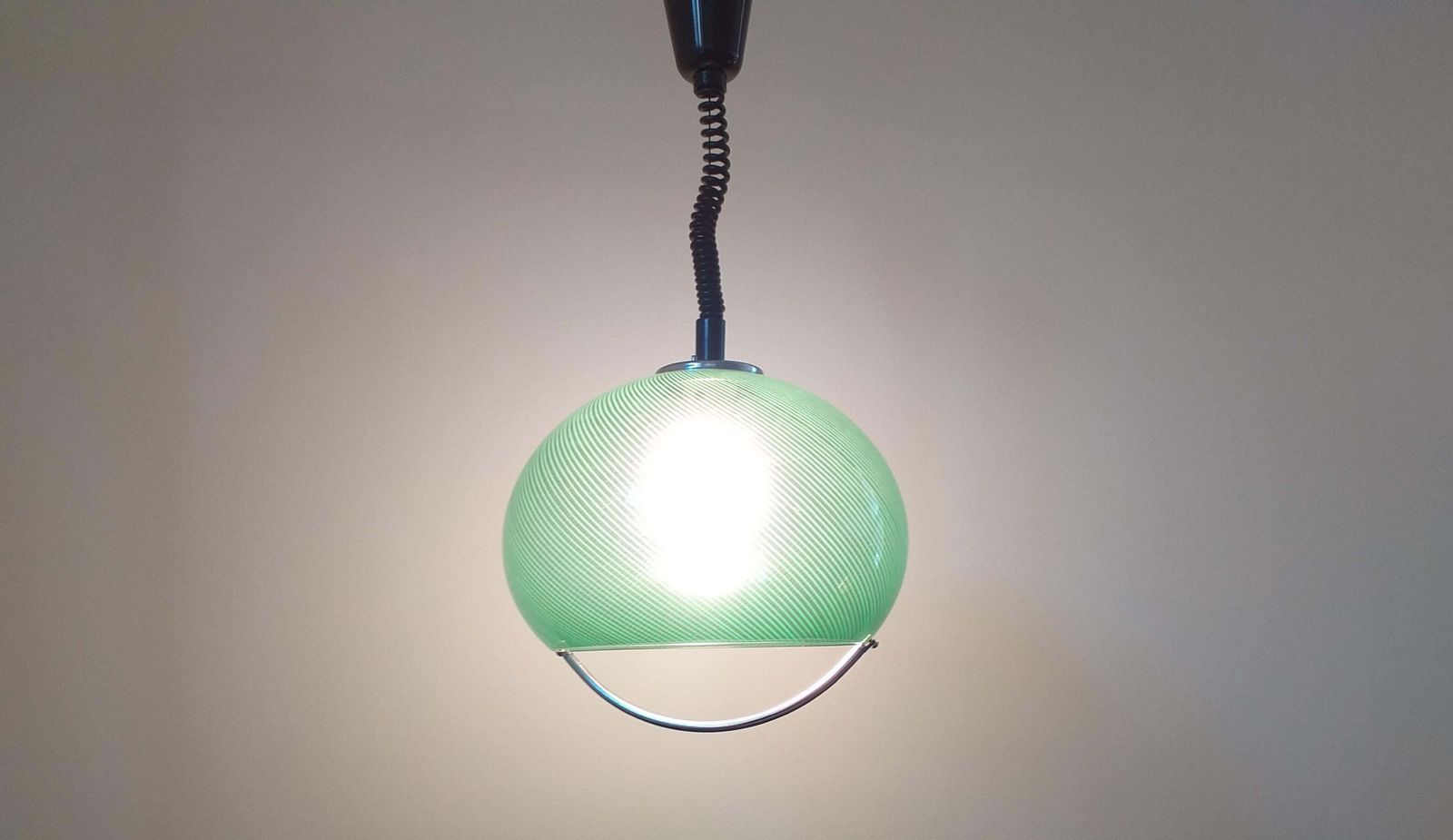 Mid Century Hanglamp Meblo, Ontworpen Door Harvey Guzzini, Italië, Jaren 1970. photo furniture
