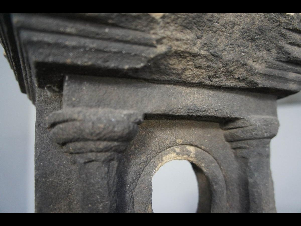 Stonemason's Apprentice Piece photo vinterior