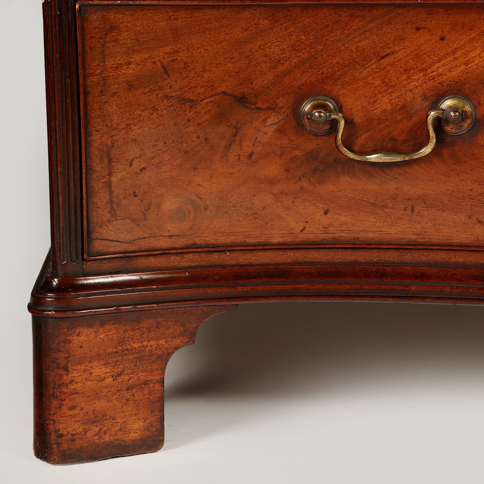 Fine George III Chippendale Chest Of Drawers photo buy