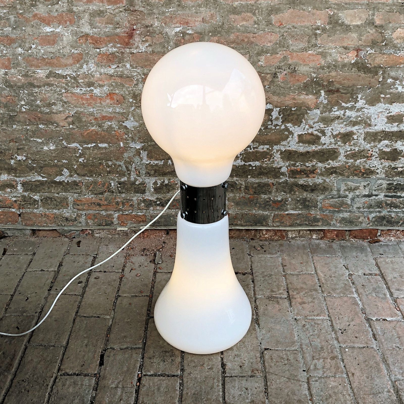 Space Age White Murano Glass Birillo Floor Lamp By Carlo Nason For Mazzega, 1964 photo vinterior