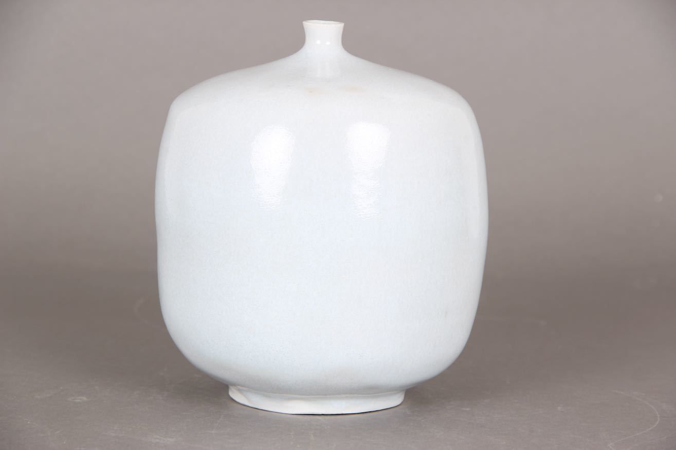 Danish Ceramic, Vase. Joergen Lai Knudsen.