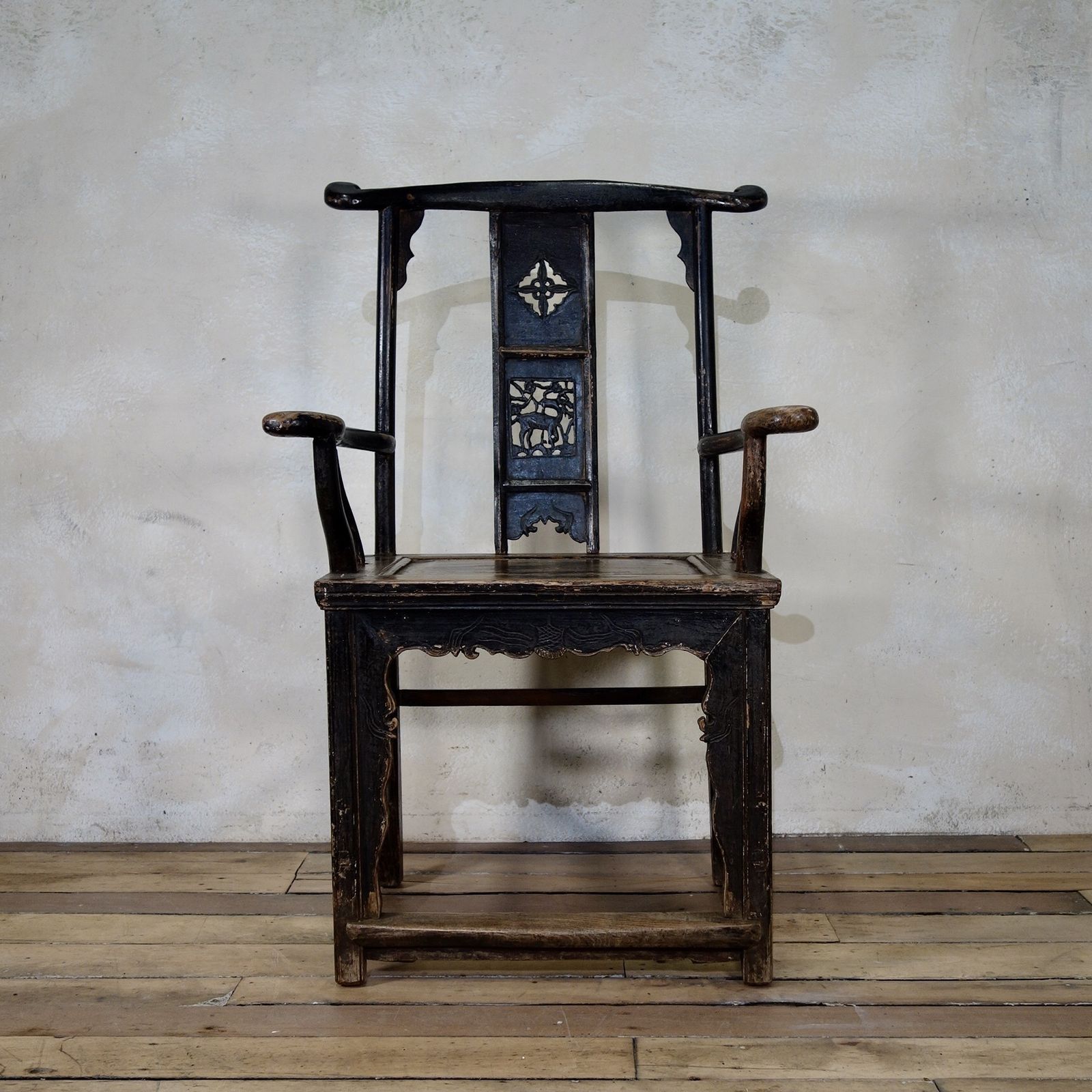 Furniture 19th Century Elm Chinese Officials Hat Yoke Back Chair photo