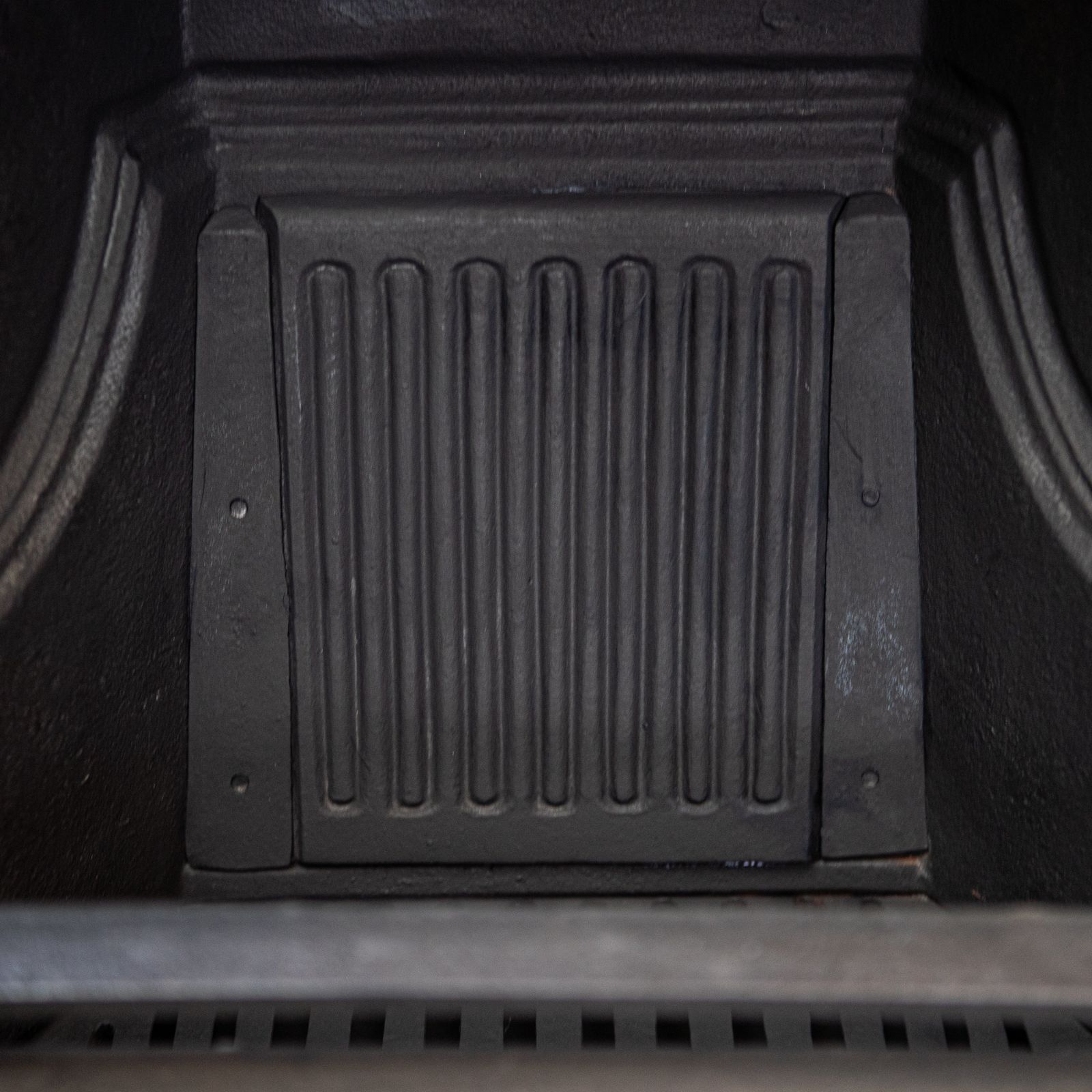 Antique Cast Iron Combination Fireplace photo vinterior