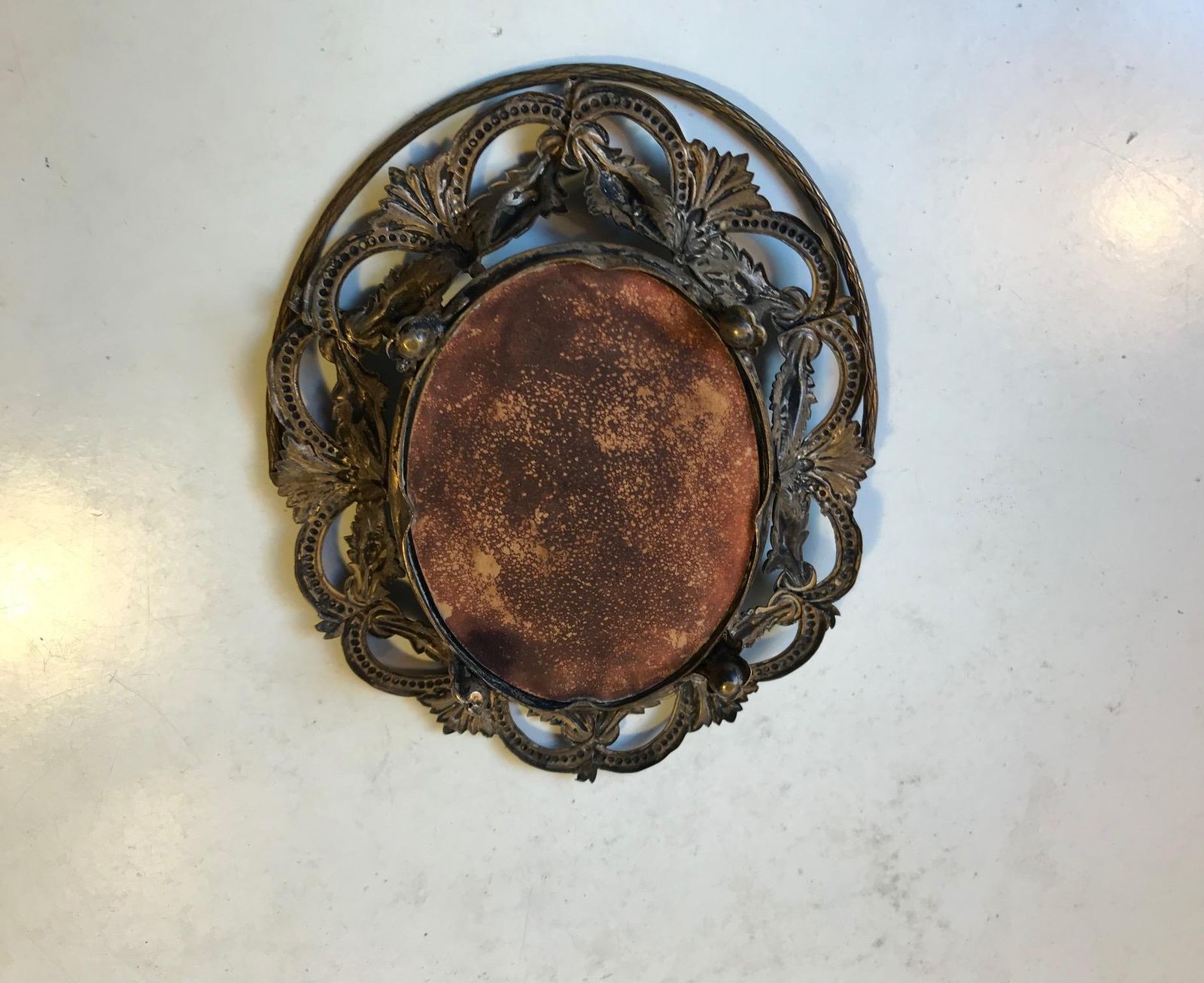 Victorian Novelty Brass Basket With Image Of The Parliament Houses, 19th Century photo 225.0