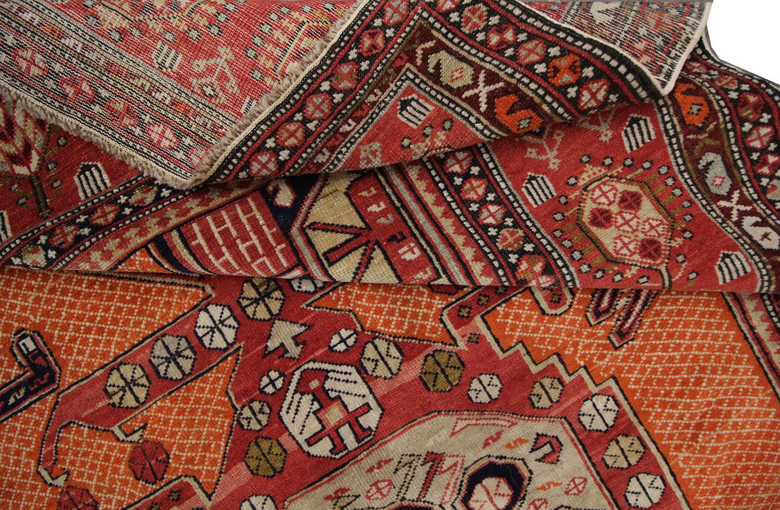 photo furniture Fine Collectable Antique Carpet Caucasian Shirvan Rug, Geometric Design Wool Rug 128x188cm