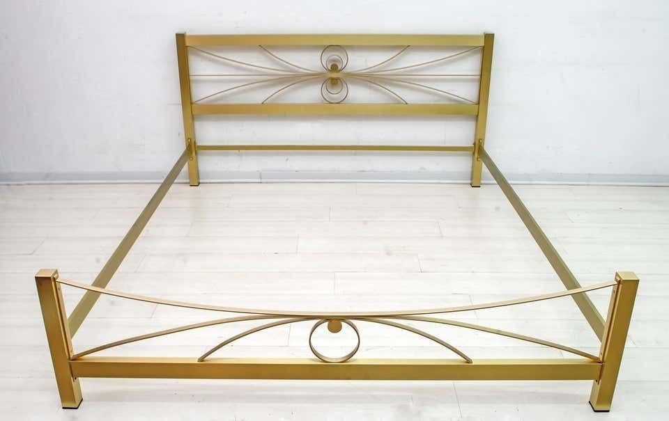 Luciano Frigerio Mid Century Modern Gilded And Satin Brass Double Bed, 1970s