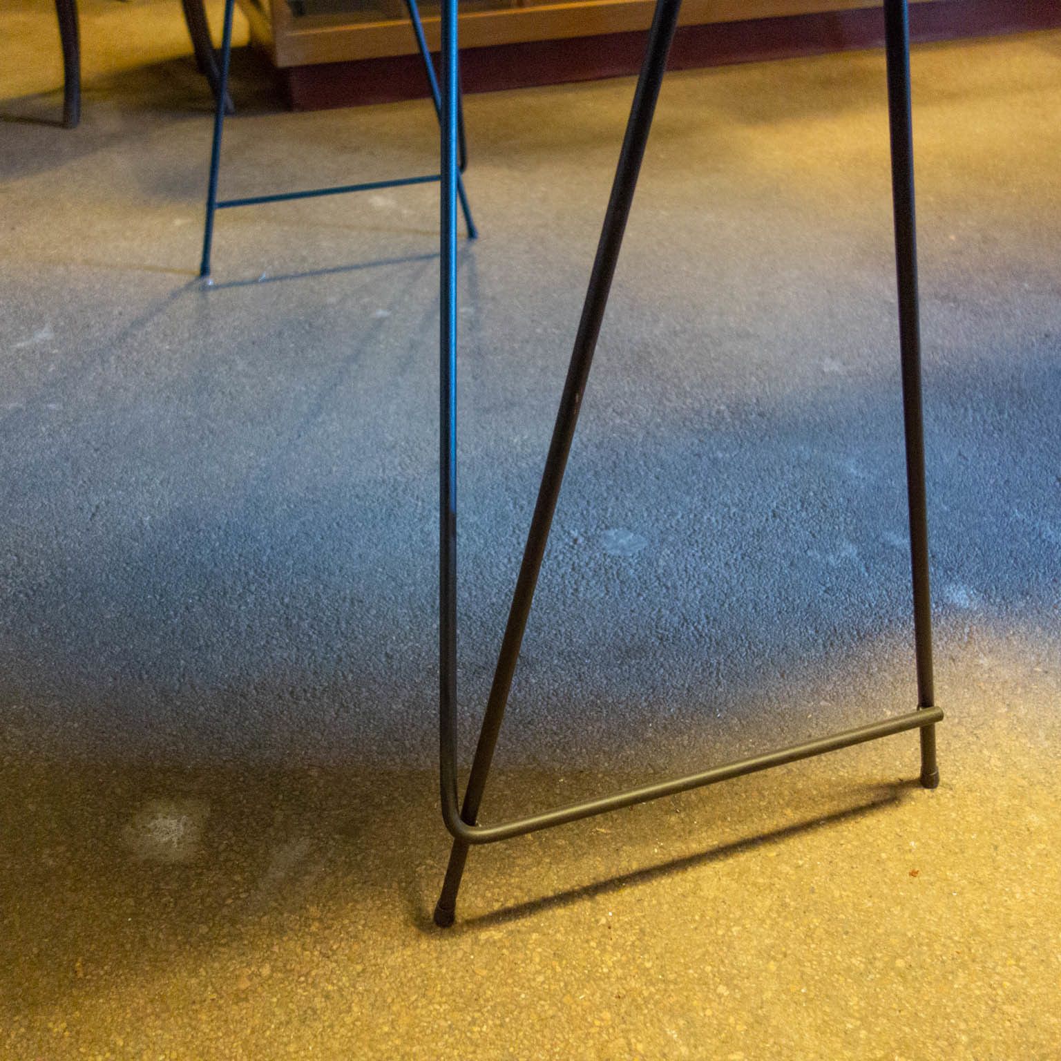 Grote Industriële Tafel Van Frits Jeuris — Oude Brouwerijdeur photo vinterior