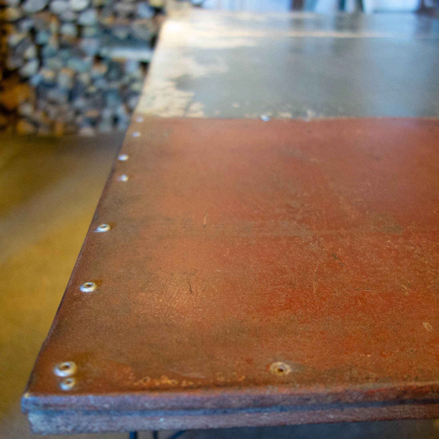 Grote Industriële Tafel Van Frits Jeuris — Oude Brouwerijdeur photo vintage