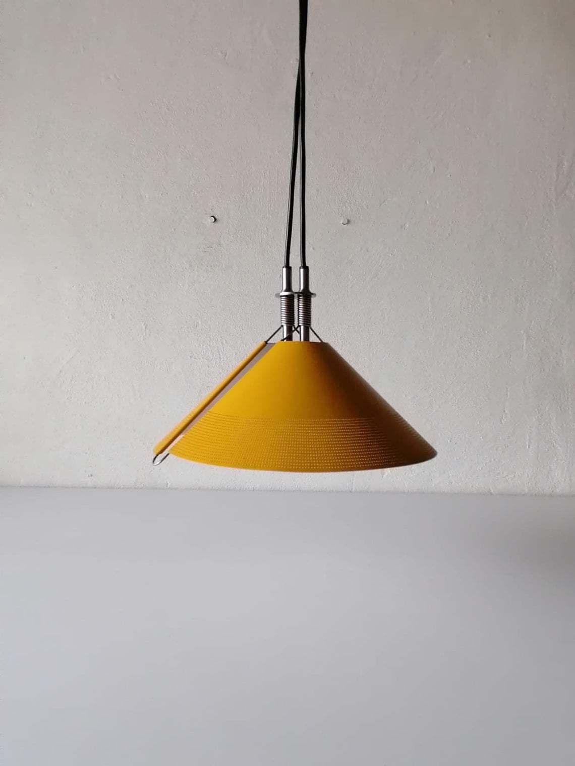 Wonderful Italian Sintheto Soffitto Yellow Metal Pendant Lamp By F. A. Porsche For Luci, 1980s Italy photo Lighting