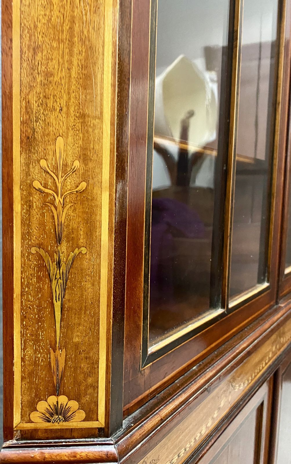 Sheraton Revival Mahogany & Satinwood Inlaid Corner Cabinet photo 1155.0