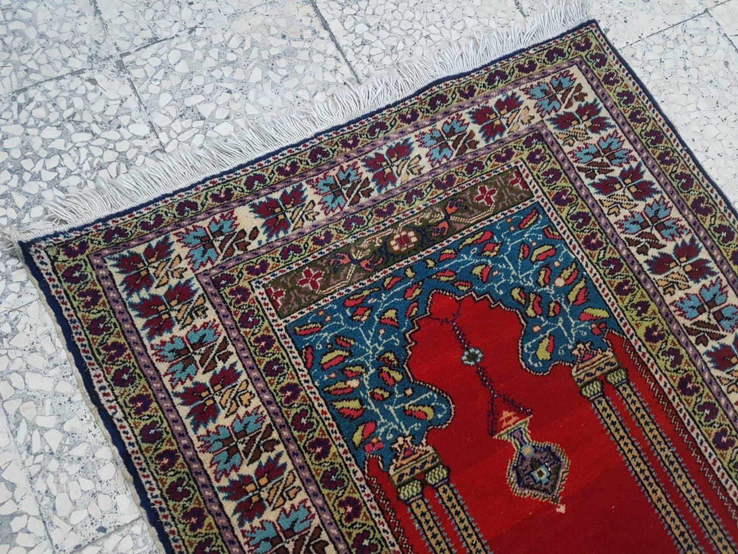 1980s Traditional Oriental Handmade Prayer Carpet, Double Knotted Small Sized Pile Rug, Wall Hanging Floor Covering Rugs, 3' X 4'7'' / 92x139cm photo Textiles