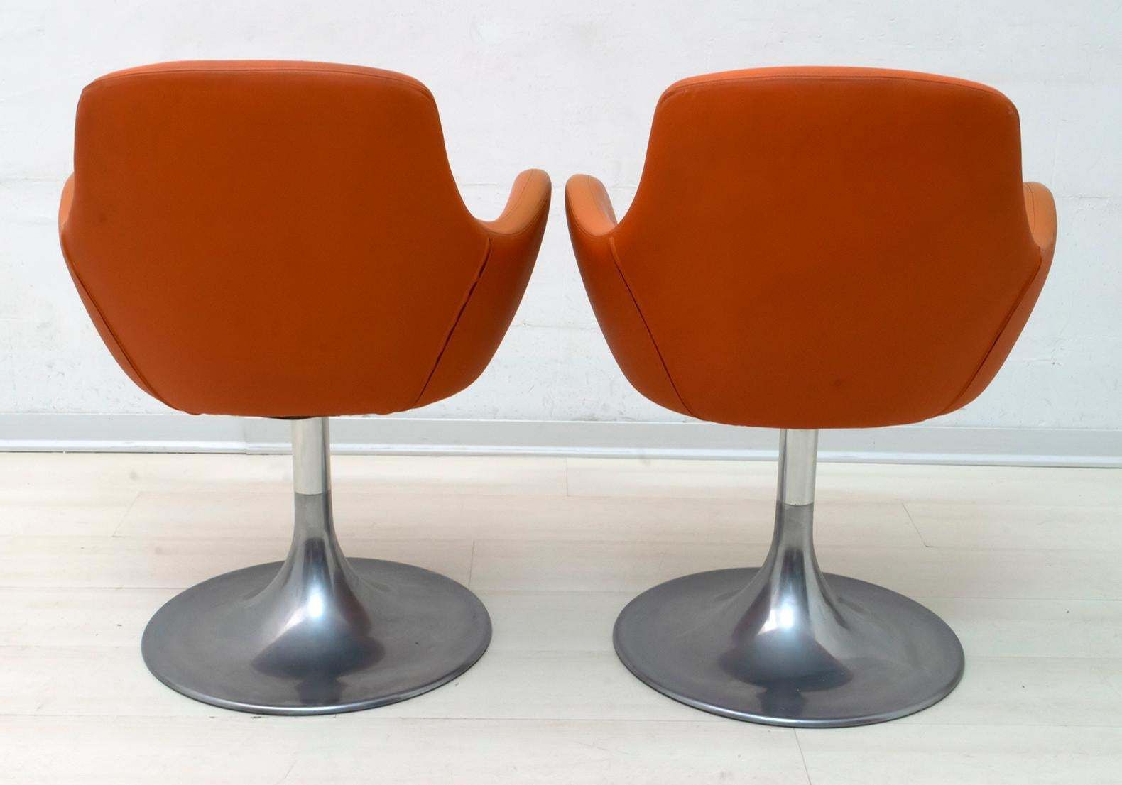 Pair Of Mid Century Modern Italian Swivel Armchairs, 1960s photo vinterior