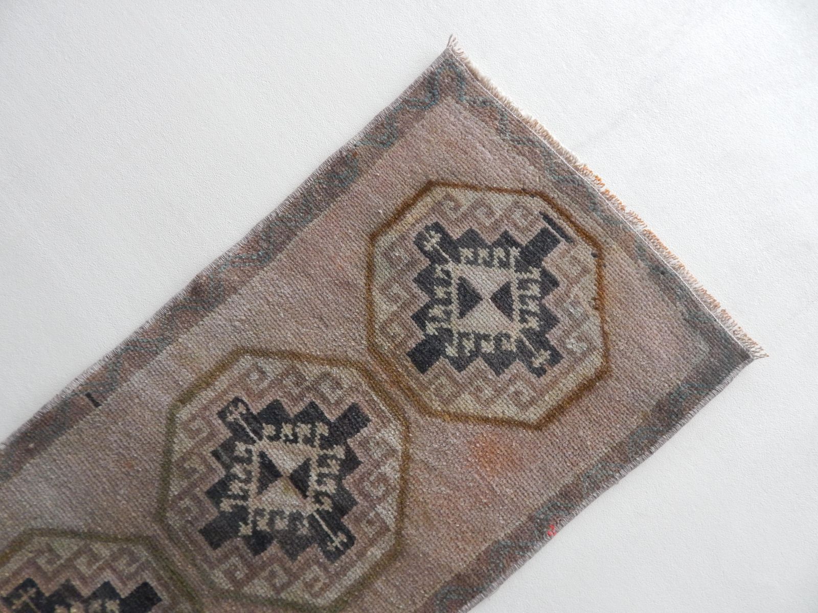 1'5'' X 2'11'' Turkish Konya Hand Knotted Rug photo Textiles