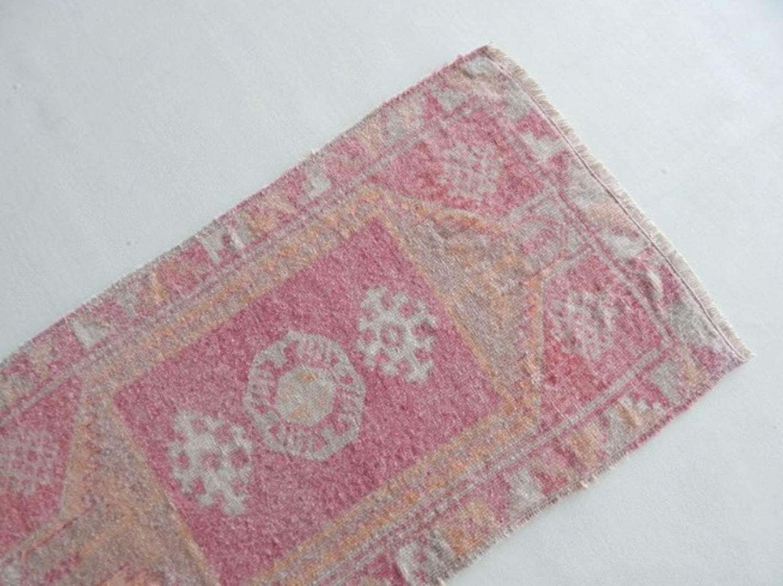 Hand Woven Geometric Pattern Pastel Oushak Bathroom Rug, Wall Hanging And Table Decor Vintage Small Home Entrance Carpet 1′10″ × 3′2″ photo 136.0